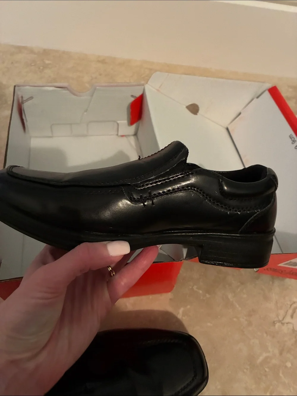 Deer Stags Black Slip-On Dress Shoes “Wise” size 2